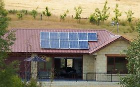 Mahana Farm Cottage